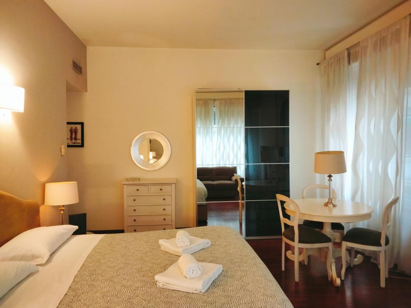 Imhome - Porta Nuova Apartment *